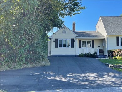 15 Royal Ave unit 1st Fl Left, Cranston, RI 02920 - photo 5