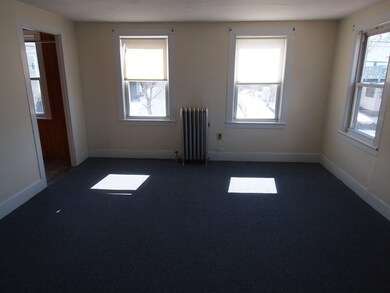 1045 Middlesex St unit B, Lowell, MA 01851 - photo 3