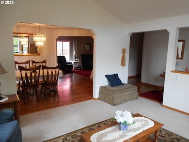 Living Room/Dining Room