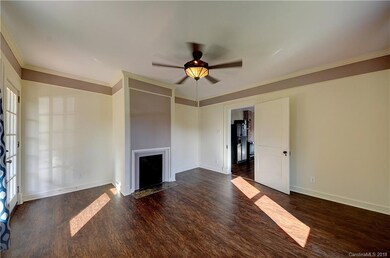 676 W Brooklyn Ave, Lancaster, SC 29720 - photo 4