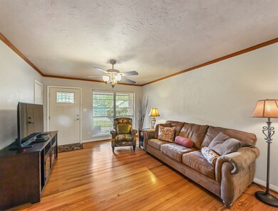 2334 Poinciana Dr, Houston, TX 77018 - photo 4