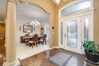 8311 Rolling Hills Dr-5