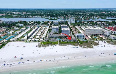 1017 W Peppertree Dr unit 116, Sarasota, FL 34242 - photo 2