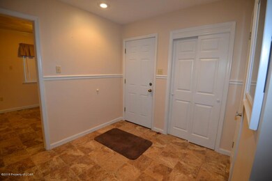 530 S Mountain Blvd, Mountain Top, PA 18707 - photo 6