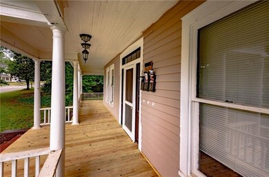 424 S Race St, Statesville, NC 28677 - photo 3