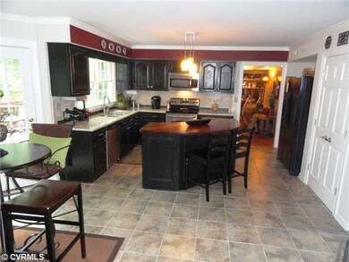 Kitchen - Updated Kitchen