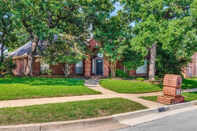 7731 Bridlewood Ct, North Richland Hills, TX 76182 - photo 4