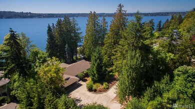 8251 W Mercer Way, Mercer Island, WA 98040 - photo 3