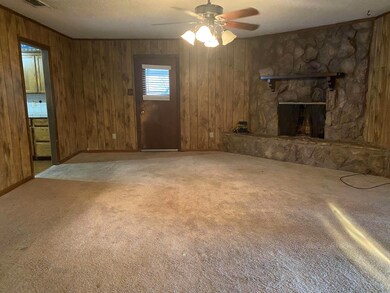 506 Johnson Ave, Wake Village, TX 75501 - photo 2