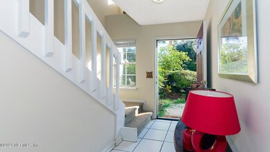 003_Foyer
