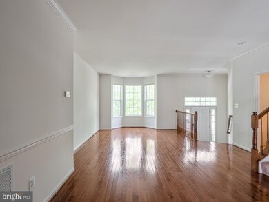 41625 Epping Green Square, Aldie, VA 20105 - photo 5