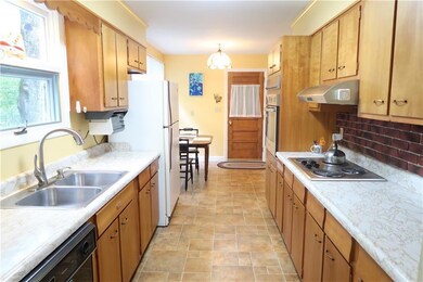 4 Appletree Ln, Manchester, ME 04351 - photo 3