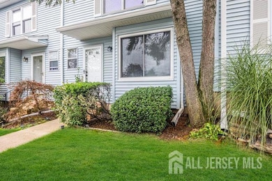 54 Dogwood Ct unit 112, Jamesburg, NJ 08831 - photo 2