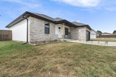 187 Leighs Way, Reeds Spring, MO 65737 - photo 3