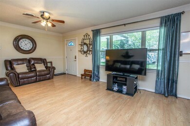 1212 Magnolia St, Gainesville, TX 76240 - photo 7