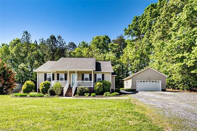 3950 Meadow Ridge Ct, Asheboro, NC 27205 - photo 2