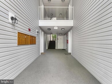2812 Clear Shot Dr unit 1, Silver Spring, MD 20906 - photo 2