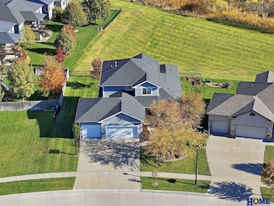 7810 Nashway Rd, Lincoln, NE 68516 - photo 2