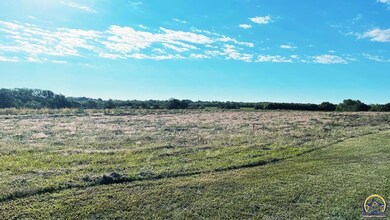 4800 BLK NW 62nd St, Topeka, KS 66618 - photo 2