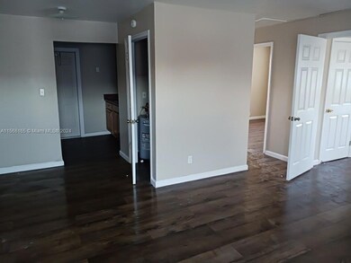 628 SW 4 St unit 4, Belle Glade, FL 33430 - photo 3