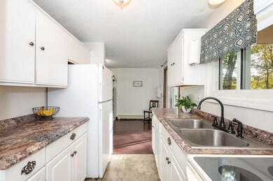 12 Cedarbrook Village unit D, Rochester, NH 03867 - photo 3