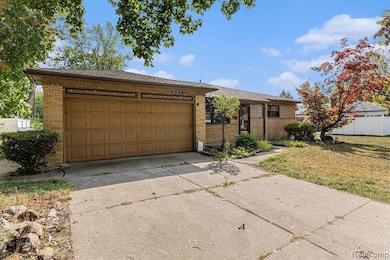 2338 Walter Ave, Warren, MI 48092 - photo 6