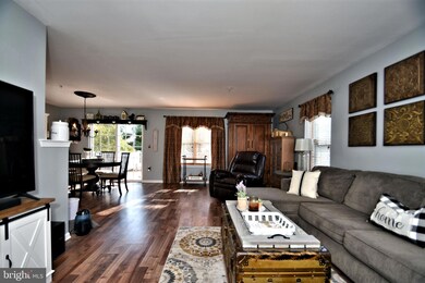 264 Hampshire Dr, Sellersville, PA 18960 - photo 7