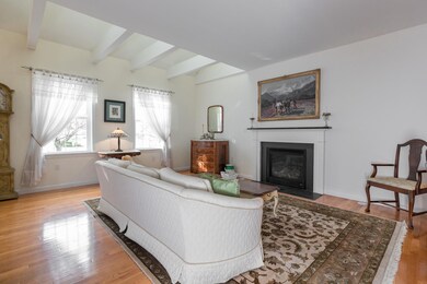 93 Sylvan Way