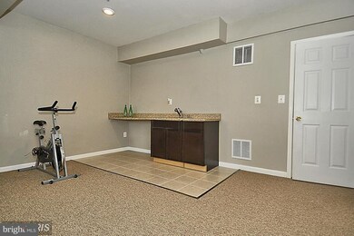 23051 Birch Mead Rd, Clarksburg, MD 20871 - photo 6