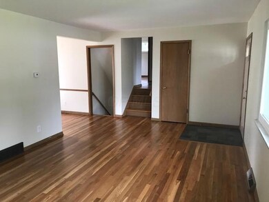 1058 Bernhard Rd, Columbus, OH 43227 - photo 3