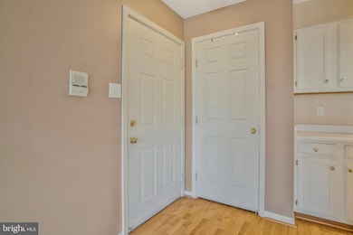 6205 Sandpiper Ct unit 210, Elkridge, MD 21075 - photo 4