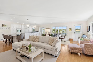 47 Rampasture Rd unit . M, Hampton Bays, NY 11946 - photo 7