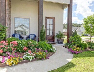 205 San Sebastian Dr, Youngsville, LA 70592 - photo 3