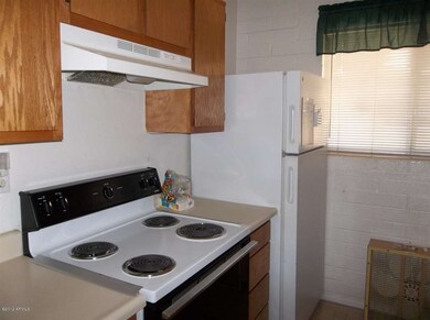 FULLY FURNISHED KITCHEN