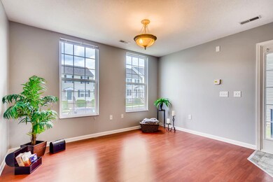 6523 Nottinghill Trail Dr, Canal Winchester, OH 43110 - photo 4