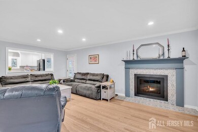 110 Springcrest Dr, Hightstown, NJ 08520 - photo 5