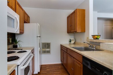 27 Nature Trail Rd unit 102, Richmond, VT 05477 - photo 3