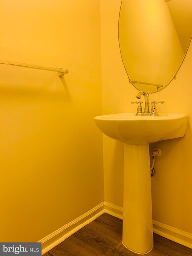 22470 Glenbow Way, Clarksburg, MD 20871 - photo 5