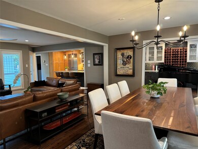 330 Wycliffe Dr, Houston, TX 77079 - photo 3