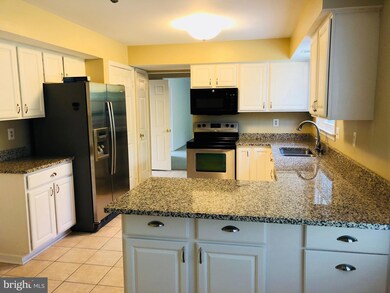 15860 Montview Dr, Dumfries, VA 22025 - photo 2