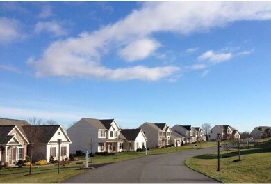 97 Clover Hill Ln, Spring City, PA 19475 - photo 2