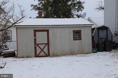 307 E Jackson St, New Holland, PA 17557 - photo 3