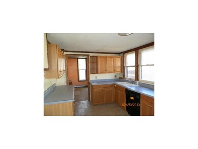 710 W Powers St, Muncie, IN 47305 - photo 6