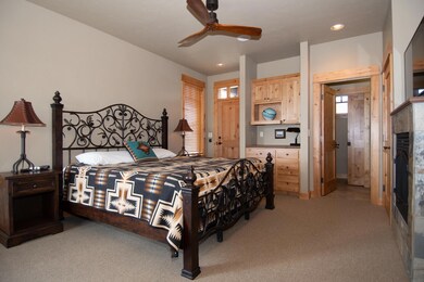 Cabin49-15
