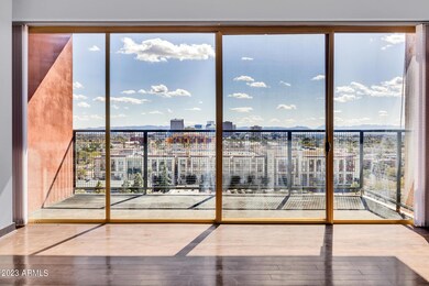4750 N. Central 9E-5