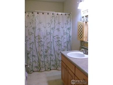 Main Floor Full Bath