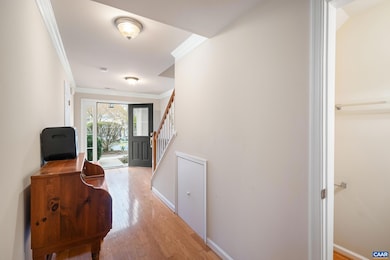 106 Melbourne Park Cir unit F, Charlottesville, VA 22901 - photo 3