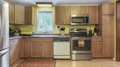 48 Musquash Rd, Hudson, NH 03051 - photo 2