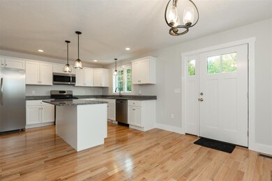 68 Stillwater Cir unit 19, Somersworth, NH 03878 - photo 2