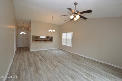 105 Creekview Dr, Jacksonville, NC 28540 - photo 4